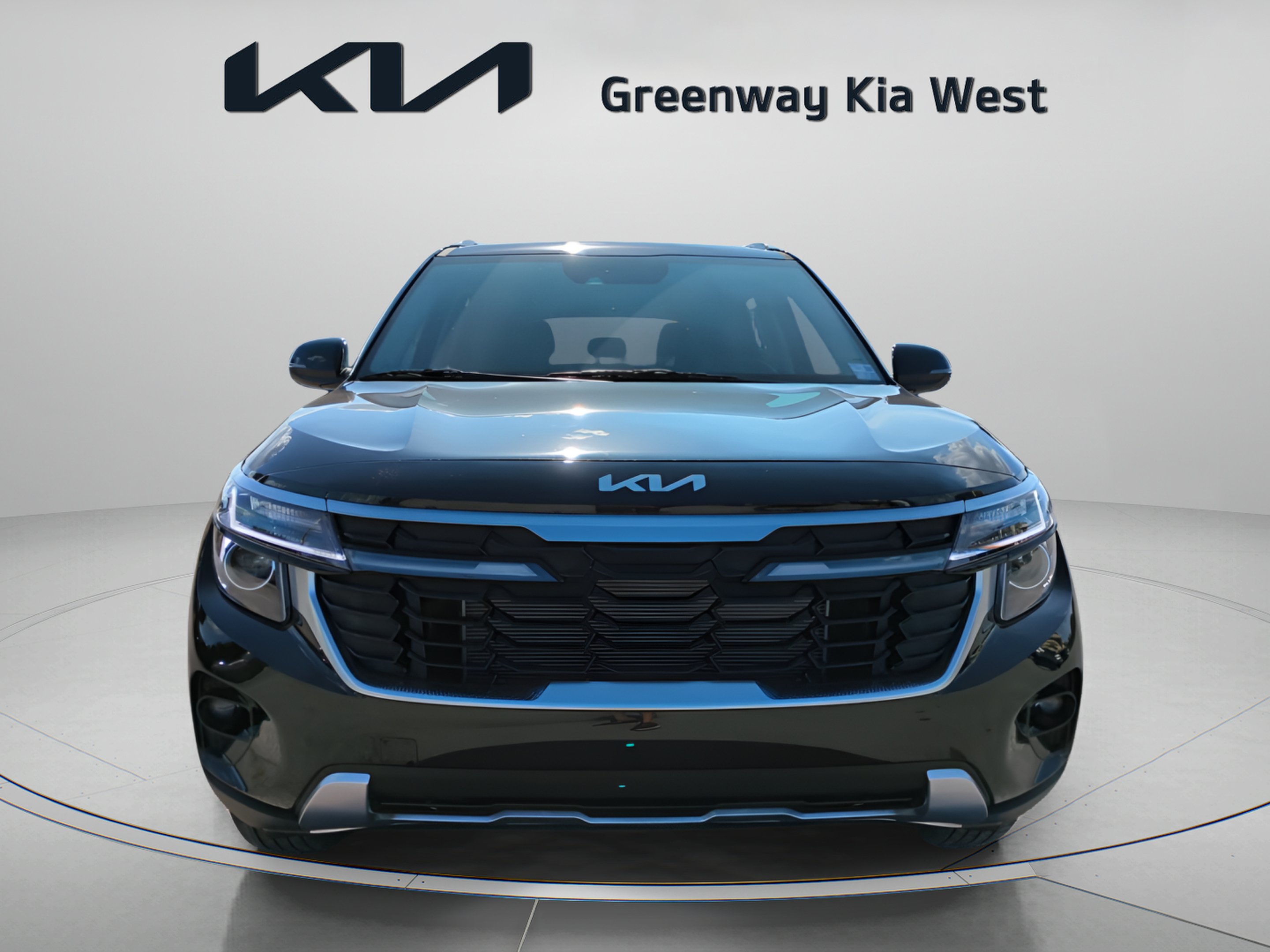 Certified Used 2026 Fusion Black Kia EX image 3