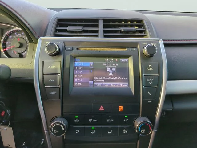 Used 2016 Black Toyota SE image 19
