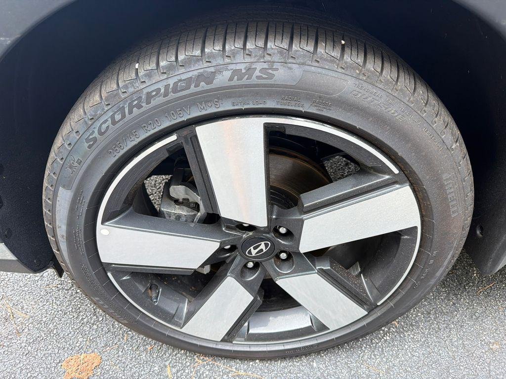 New 2026 Black Hyundai Limited image 11