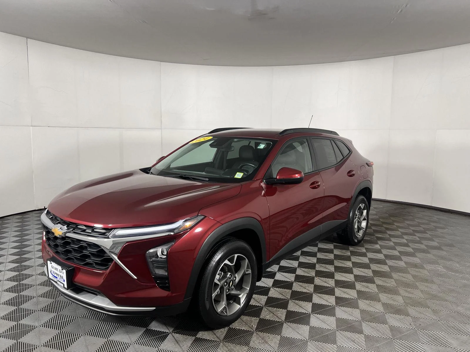 Used 2024 Crimson Metallic Chevrolet LT image 3