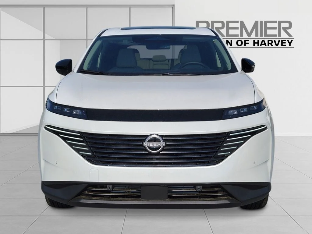 New 2026 White Nissan SL image 8
