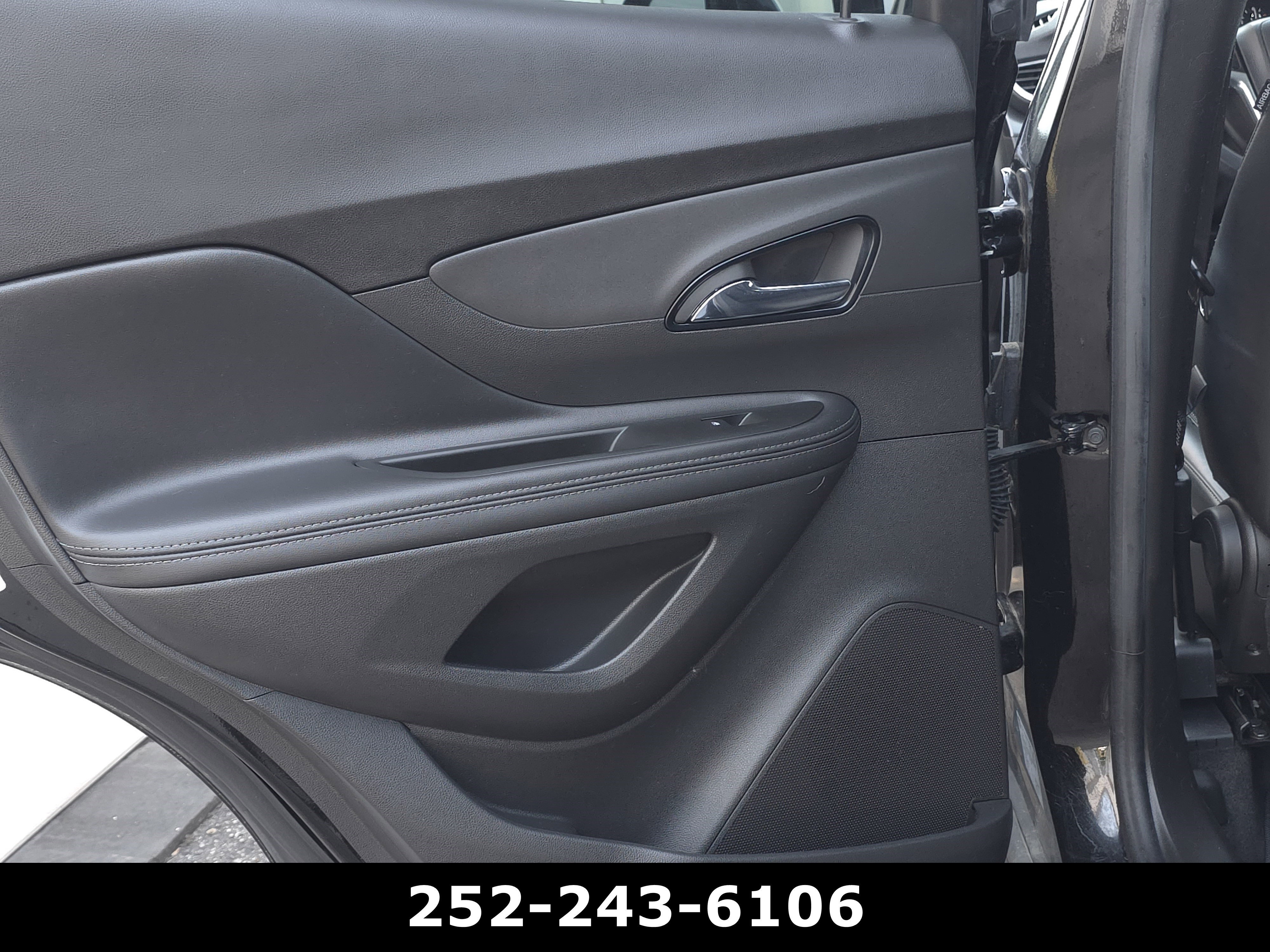Used 2022 Ebony Twilight Metallic Buick Preferred image 30