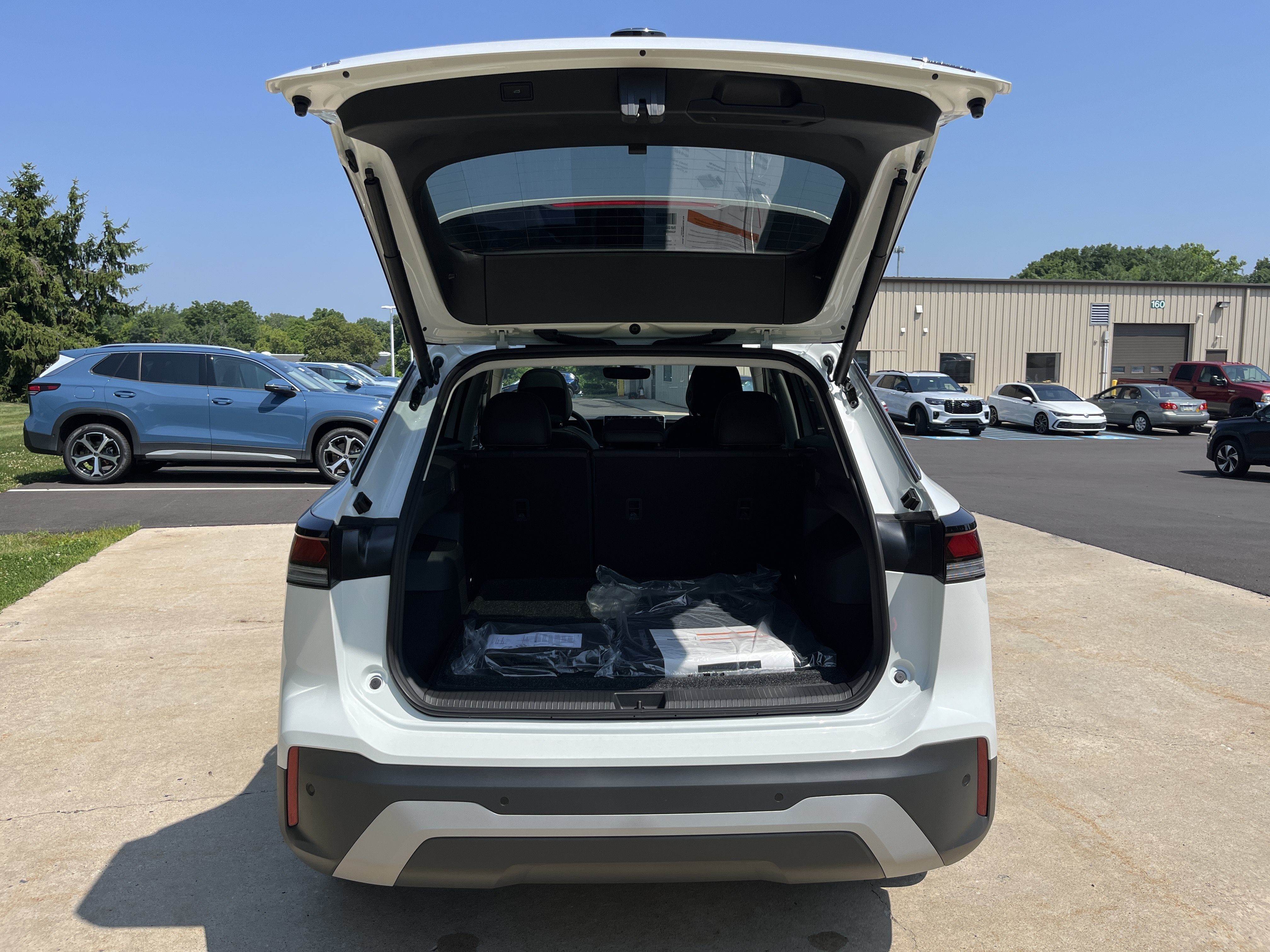 New 2026 White Volkswagen SE image 14