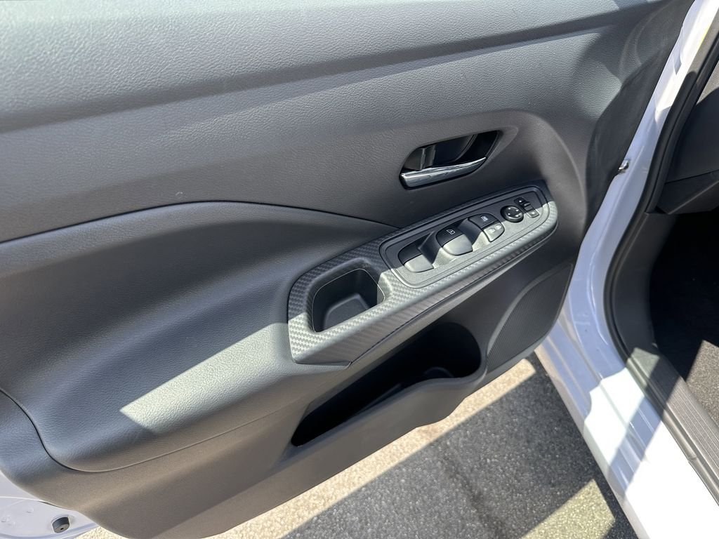2025 Nissan Versa Sedan SV - Photo 13