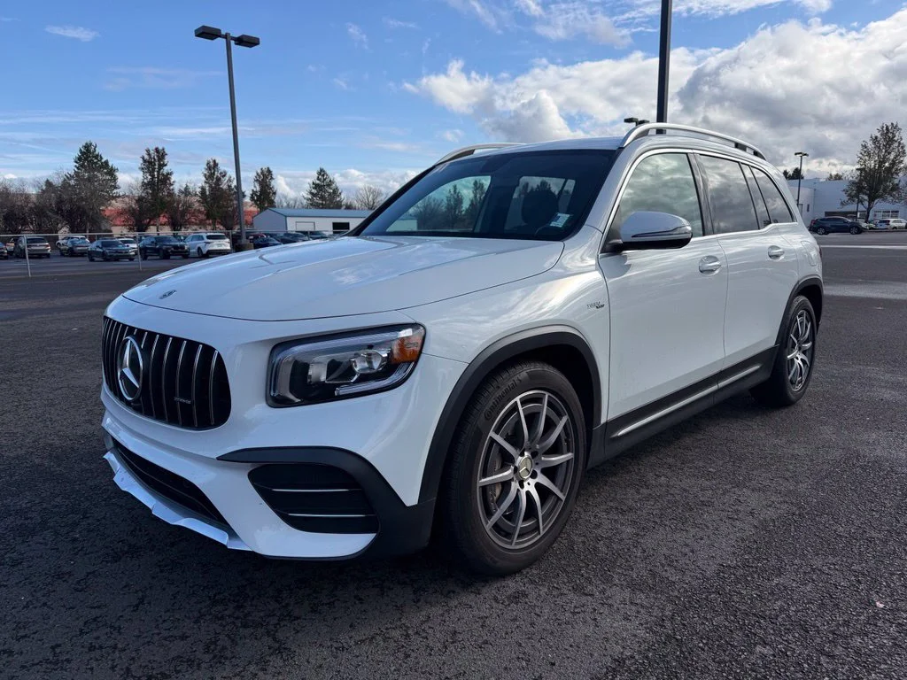 Used 2021 Digital White Metallic Mercedes-Benz GLB 35 AMG® image 3