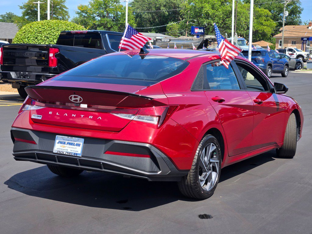 2025 Hyundai Elantra SEL - Photo 11