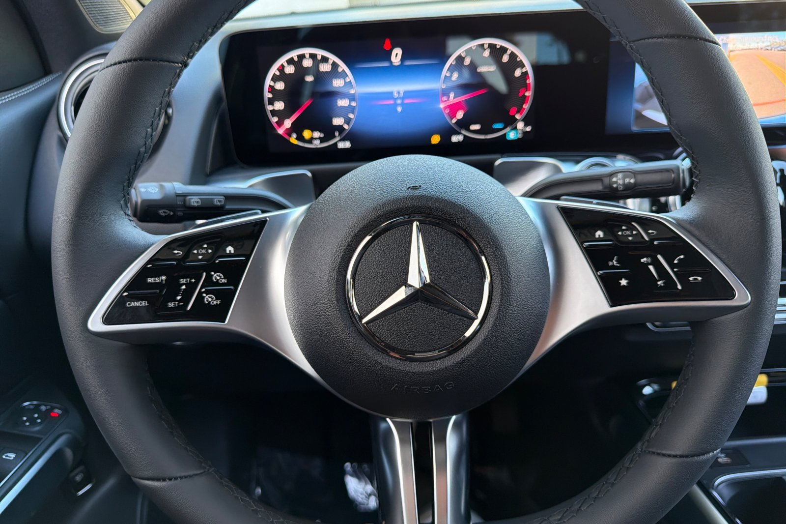 New 2026 Night Black Mercedes-Benz GLB 250 image 20