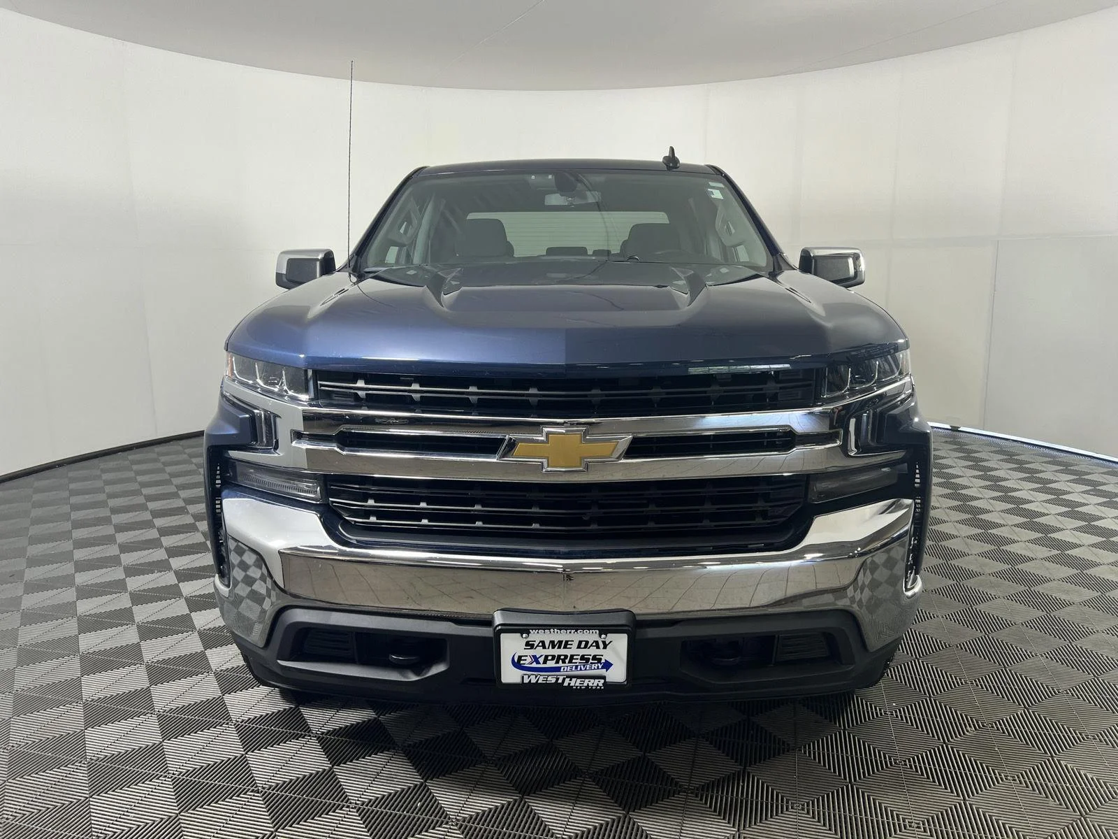 Used 2022 Northsky Blue Metallic Chevrolet LT image 8