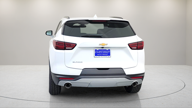New 2026 White Chevrolet LT image 6