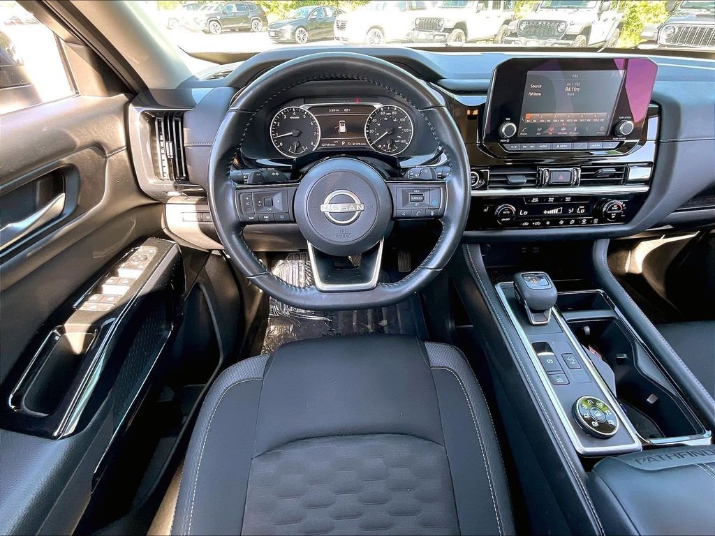 Used 2022 Gun Metallic Nissan SV image 17