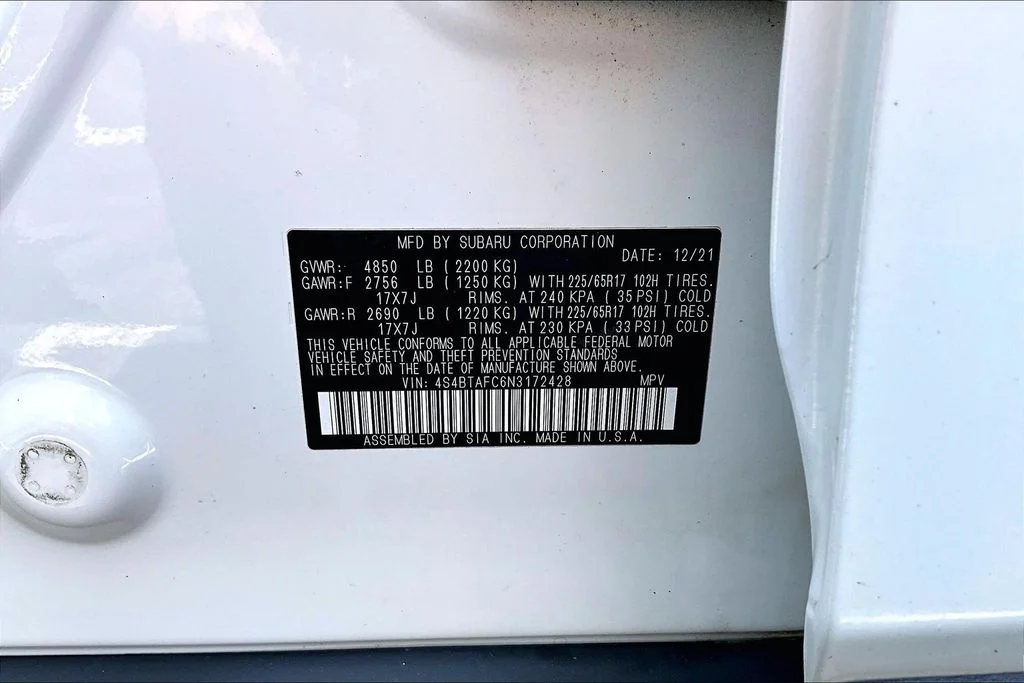 Certified Used 2022 White Subaru Premium image 19