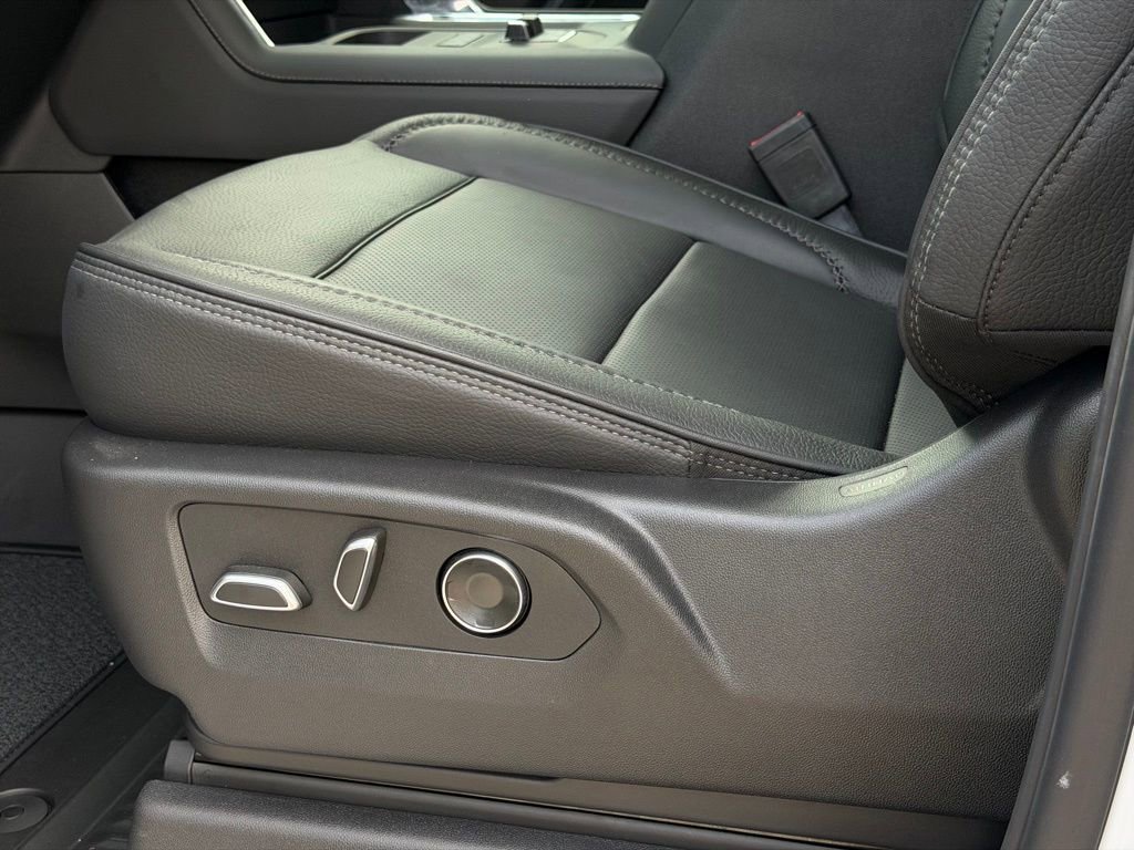 2026 GMC Sierra 3500HD Denali - Photo 19