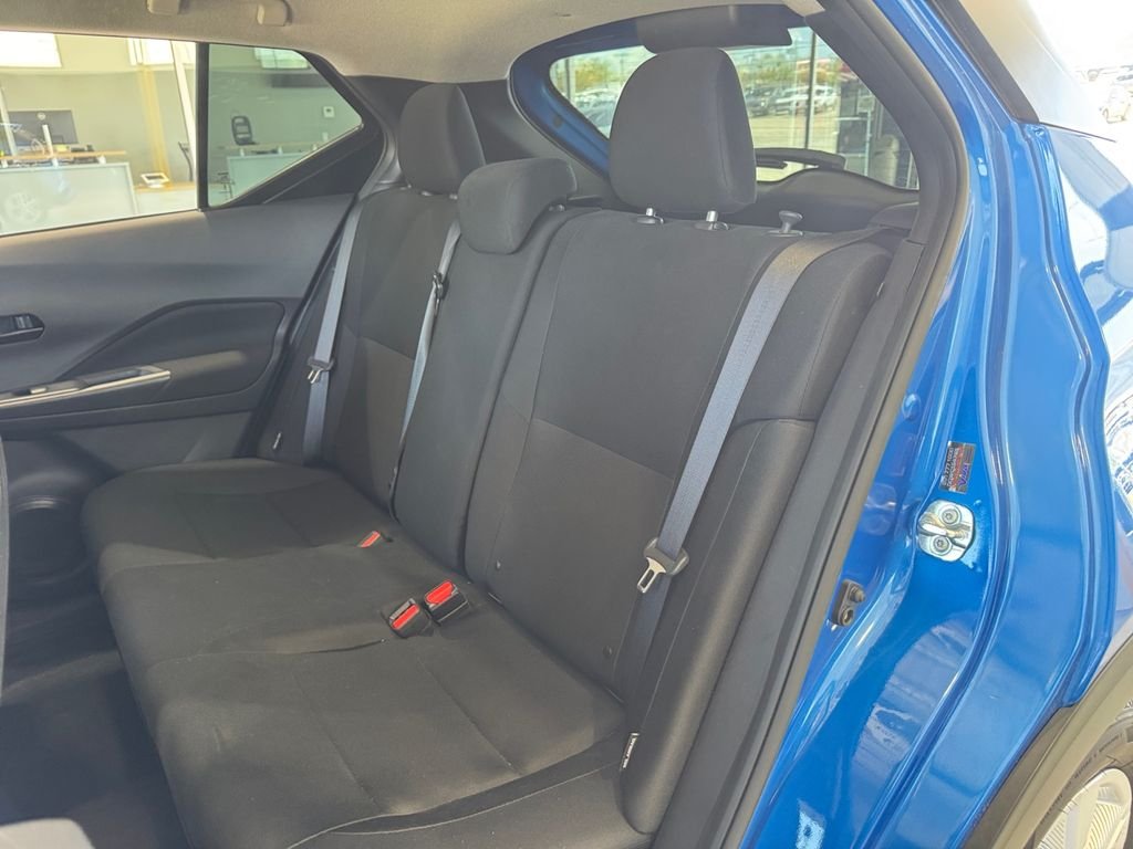 Used 2025 Blue Nissan S image 18