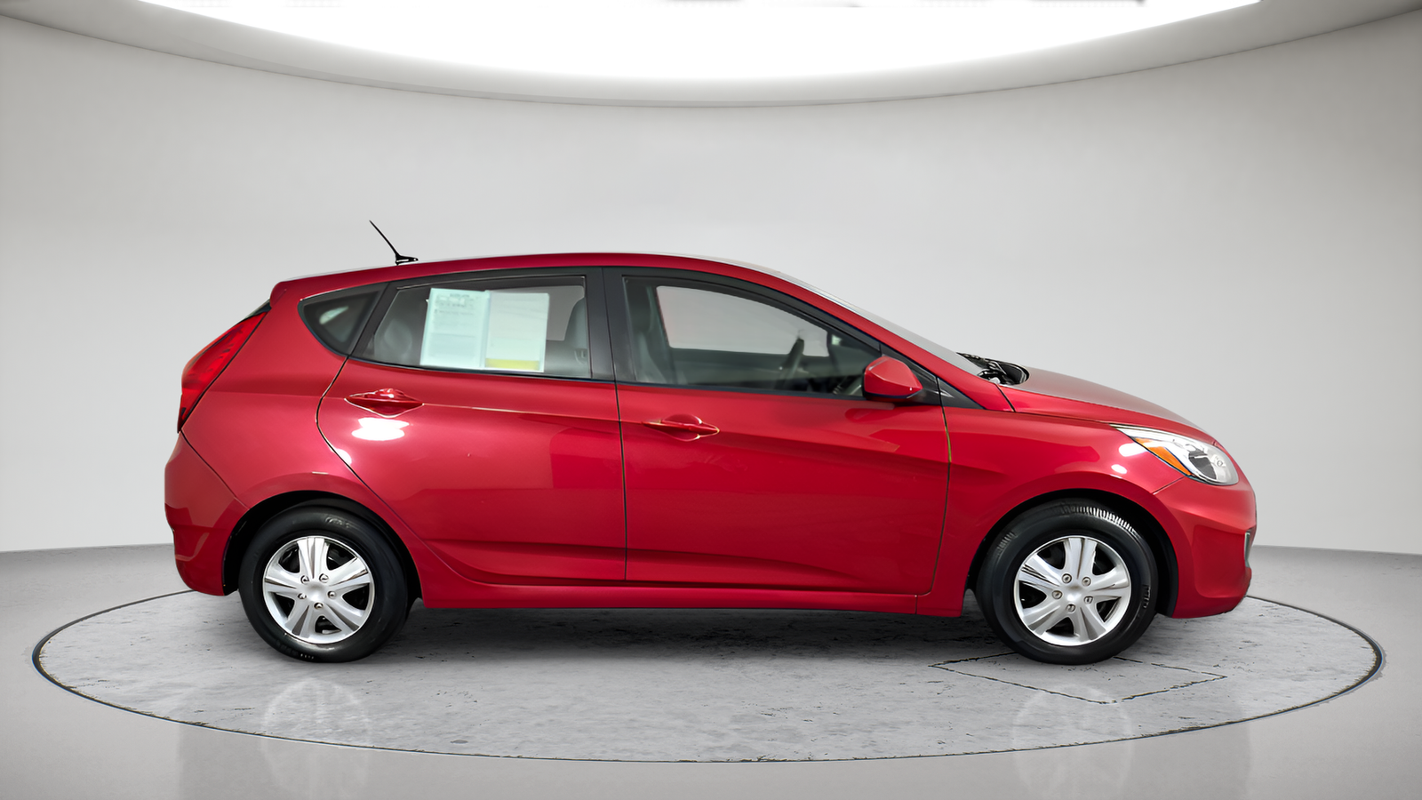 Used 2017 Red Hyundai SE image 2