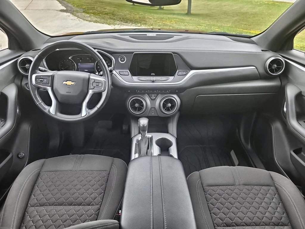 Used 2020 Red Chevrolet LT image 21