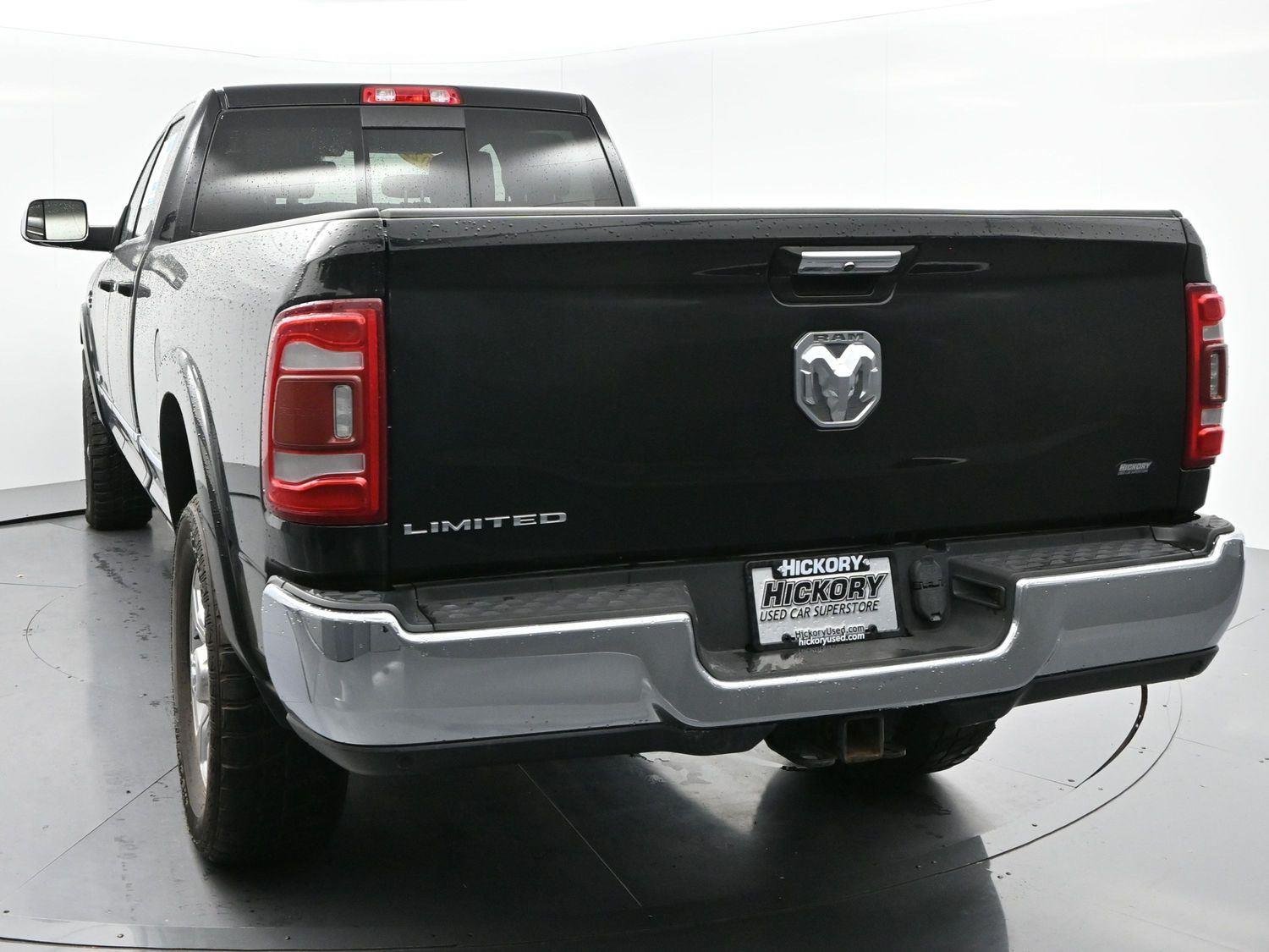 Used 2022 Diamond Black Crystal Pearlcoat Ram Limited image 6