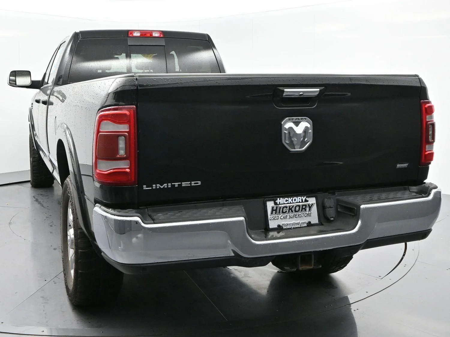 Used 2022 Diamond Black Crystal Pearlcoat Ram Limited image 6