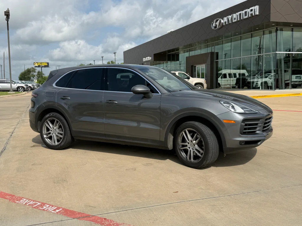Used 2019 Quartzite Metallic Porsche Base image 8