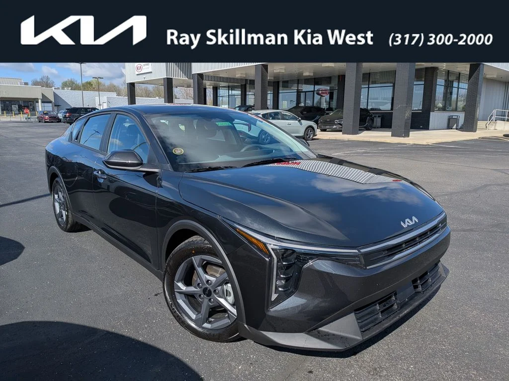 2026 Kia K4 LXS AT's photo