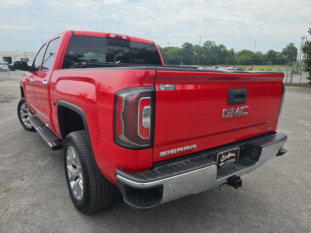 Used 2018 CARDINAL RED GMC SLT image 3