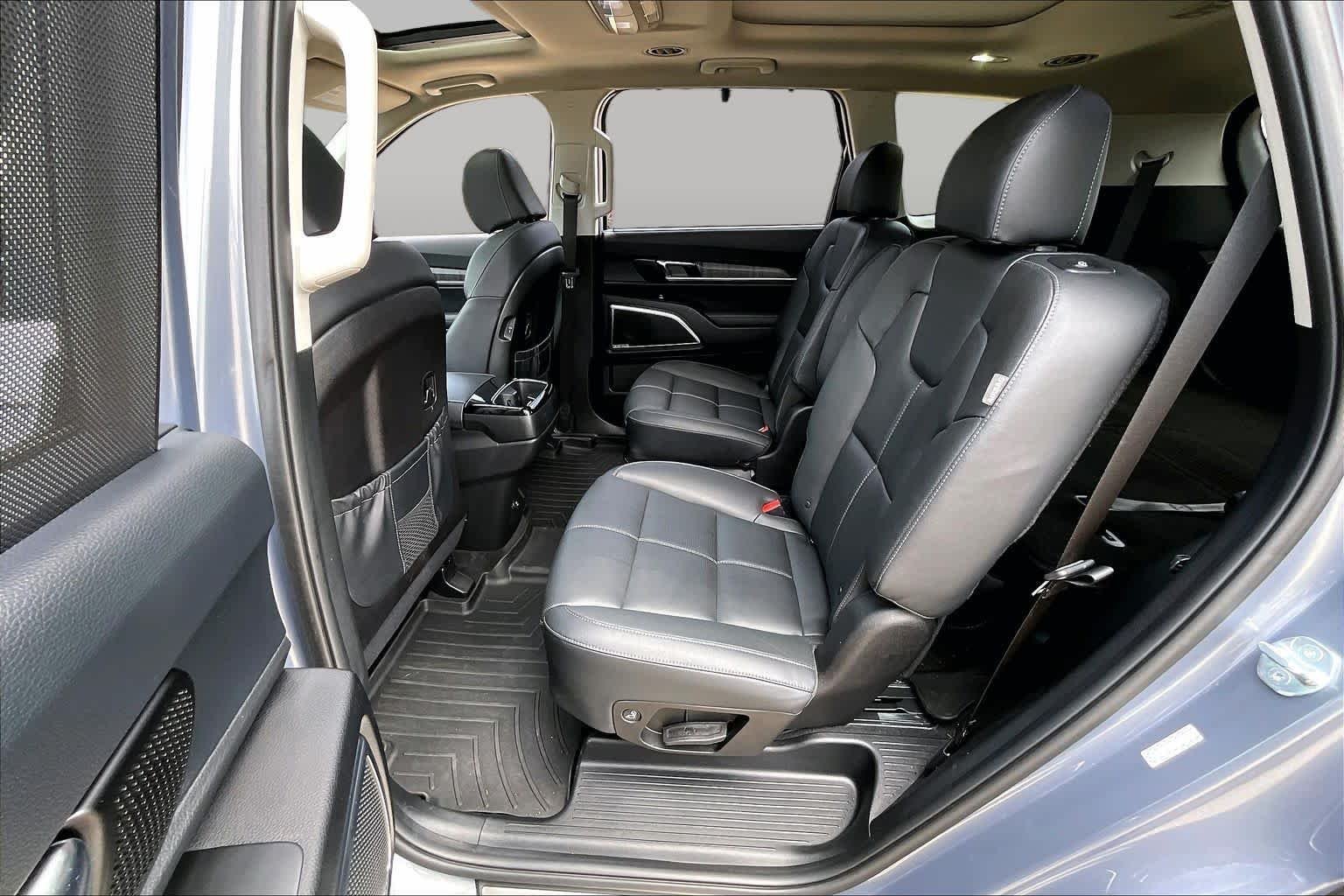 Used 2024 Everlasting Silver Kia SX image 33
