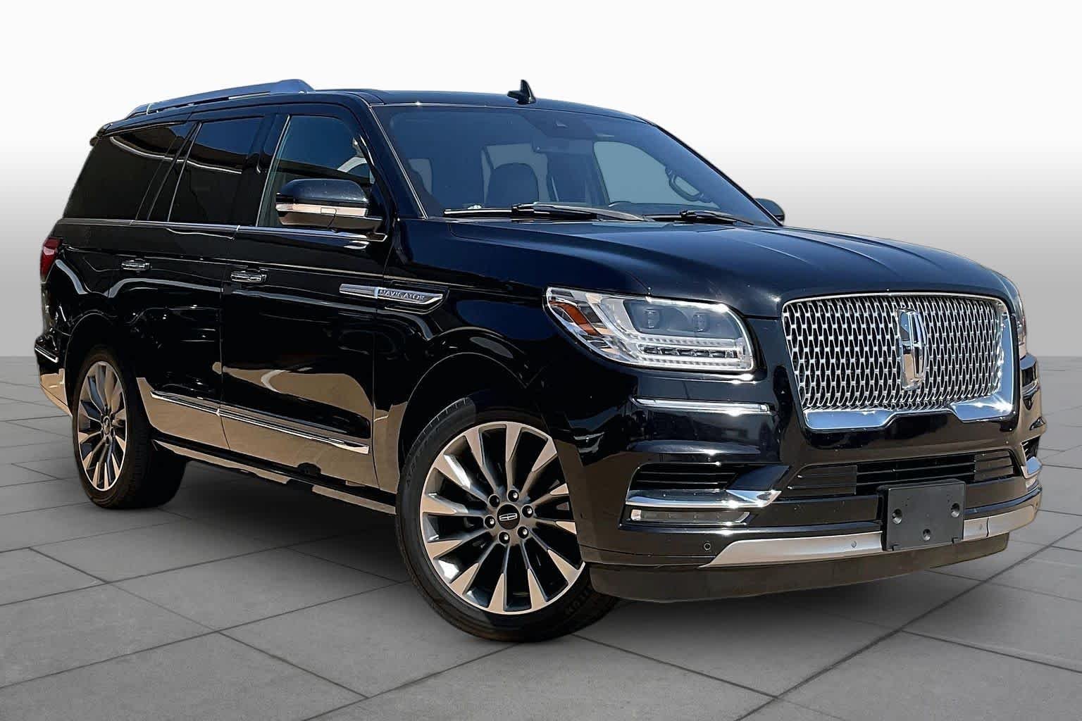 Used 2019 Infinite Black Metallic Lincoln Select image 2