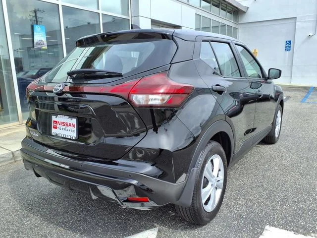 2025 Nissan KICKS PLAY Base - Photo 8