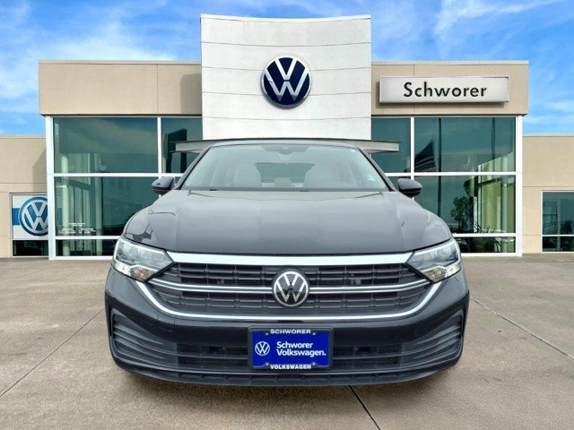 2022 Volkswagen Jetta SE - Photo 9