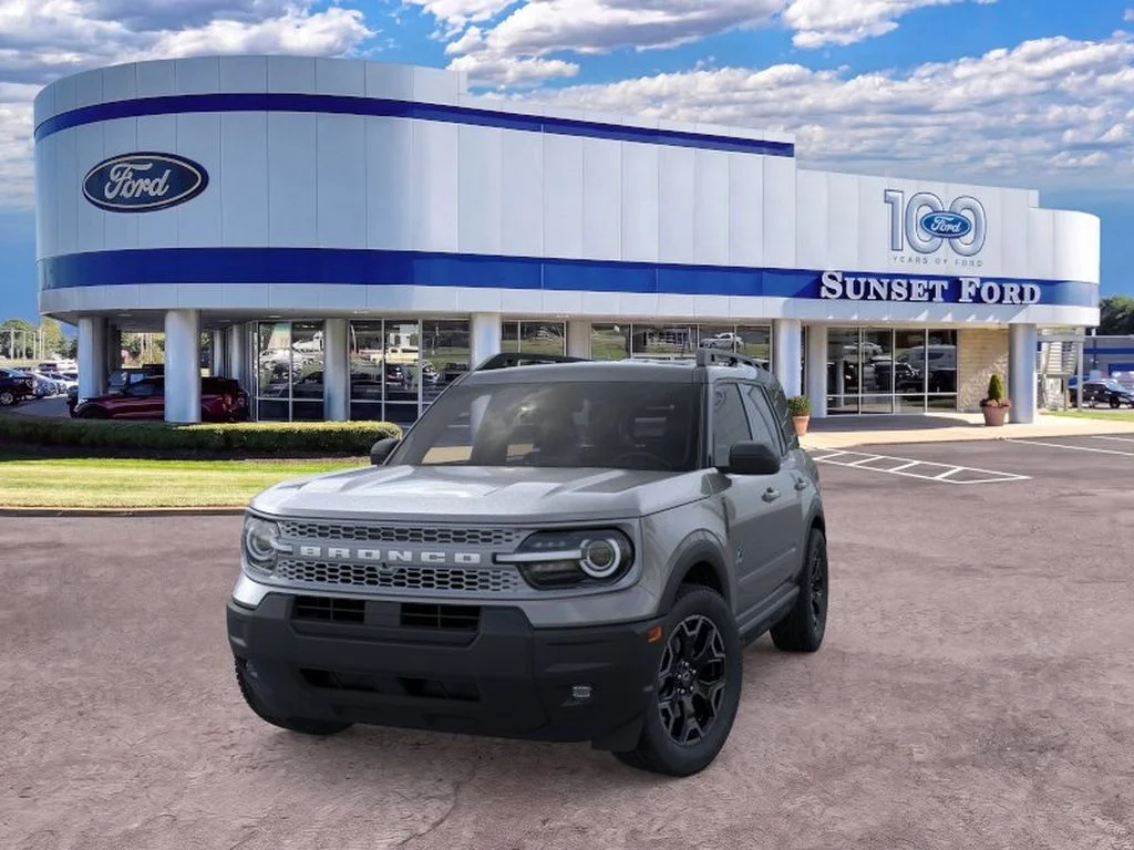 New 2026 Carbonized Gray Metallic Ford Outer Banks image 2