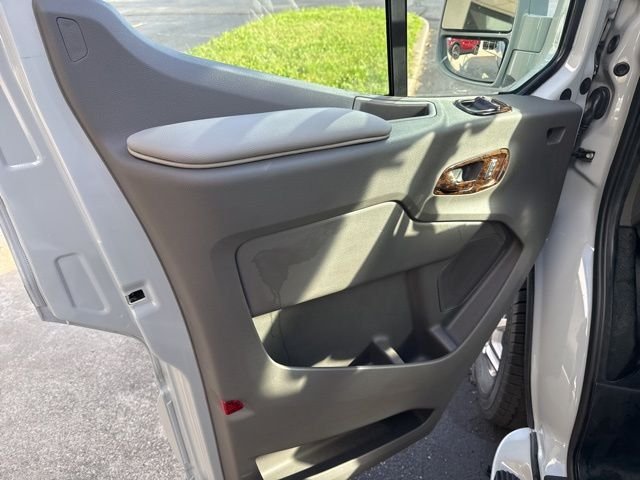 2025 Ford Transit Van Base - Photo 9