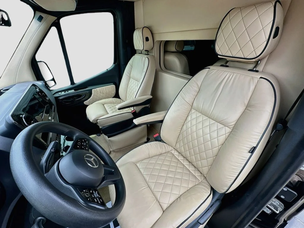 Used 2019 Black Mercedes-Benz Cargo 170 WB EXT image 5