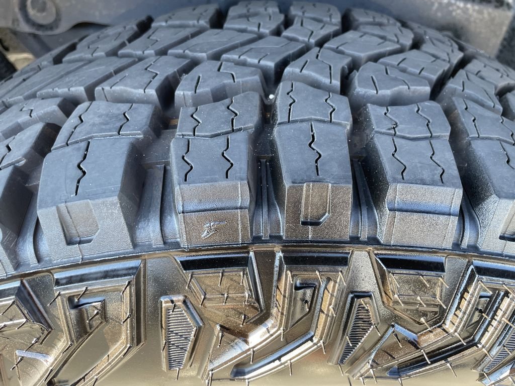 Used 2024 White/off-white Jeep Hybrid Rubicon 4XE image 29