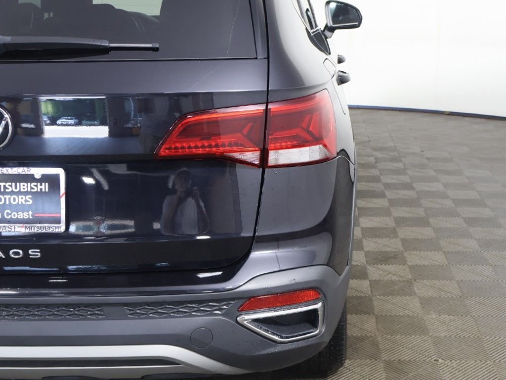 Used 2023 Black Volkswagen 1.5T SE image 16