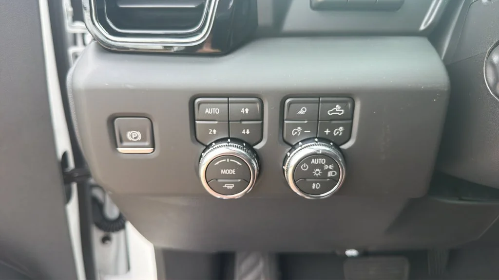 2026 GMC Sierra 1500 AT4 - Photo 17