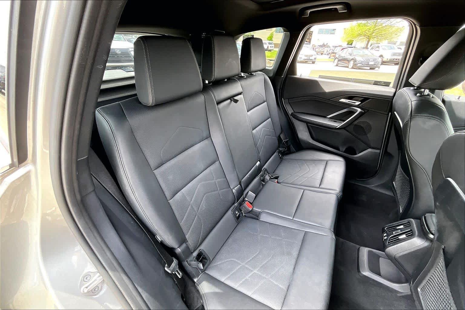 Used 2023 Space Silver Metallic BMW xDrive28i image 18