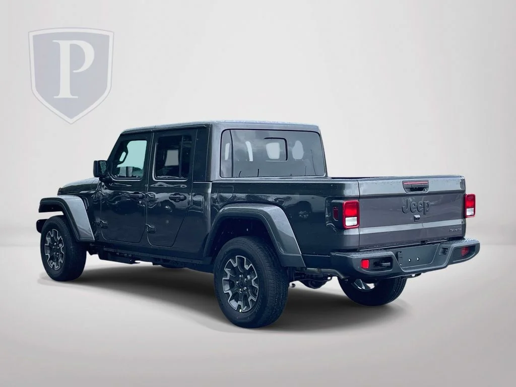 New 2026 Granite Crystal Metallic Clearcoat Jeep Sahara image 6