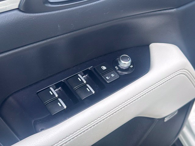 Used 2019 White Mazda Grand Touring image 17