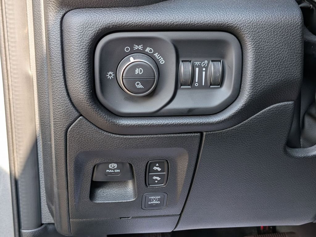 2025 RAM 1500 Big Horn/Lone Star - Photo 15