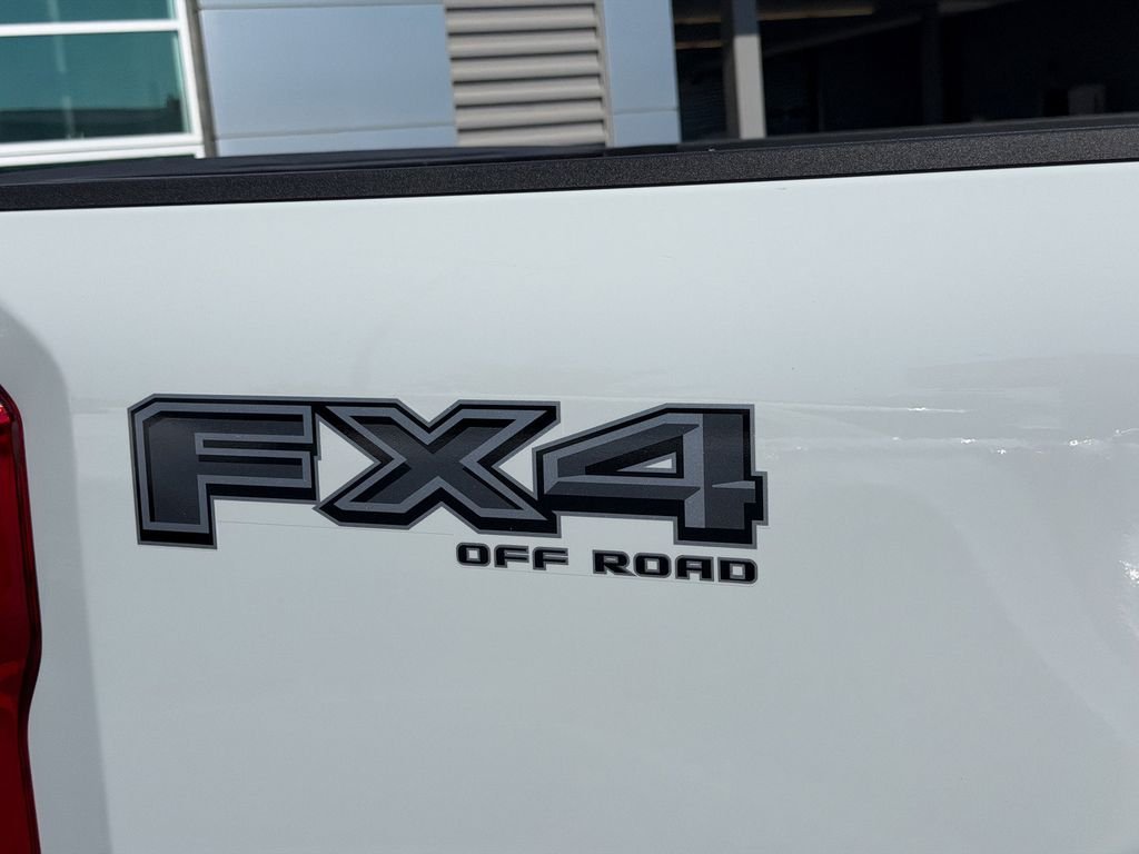New 2026 Avalanche Ford F-250® XLT image 9