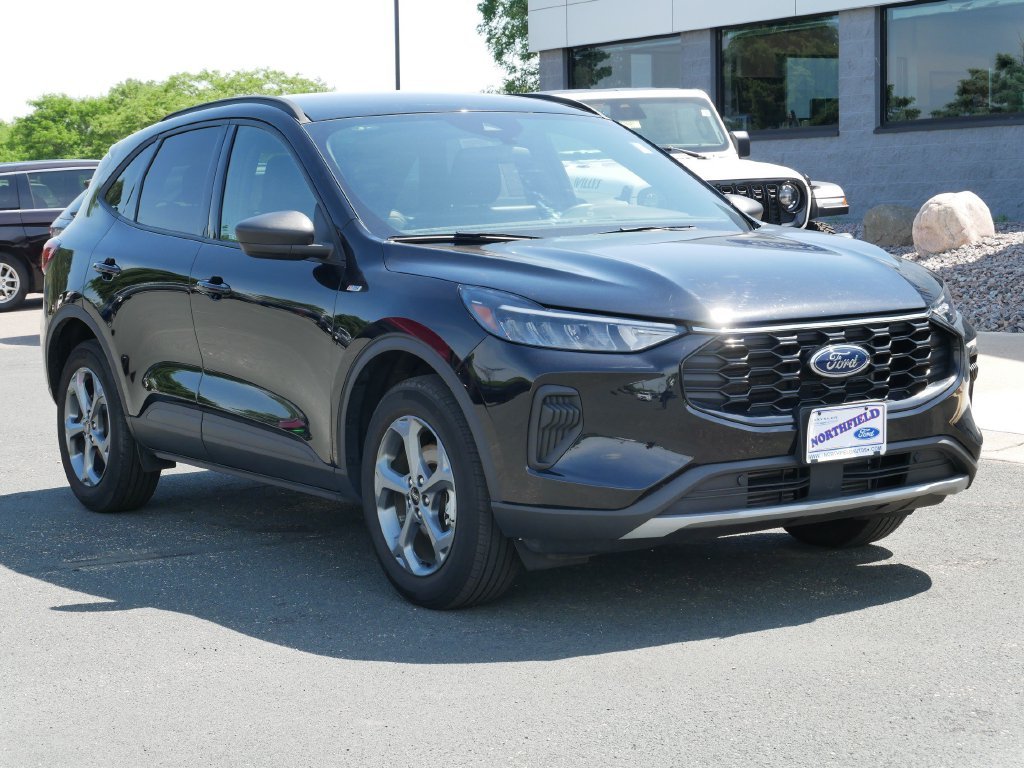 Used 2025 Ford Escape ST-Line with VIN 1FMCU9MN9SUA86072 for sale in Northfield, Minnesota