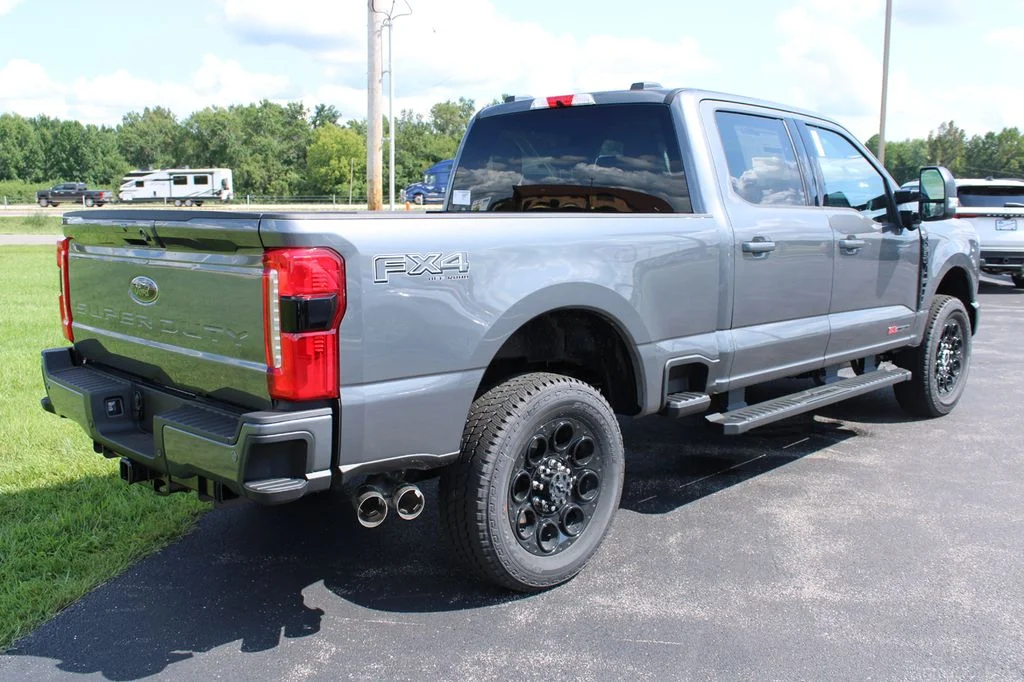 New 2026 Carbonized Gray Metallic Ford F-250® XLT image 18