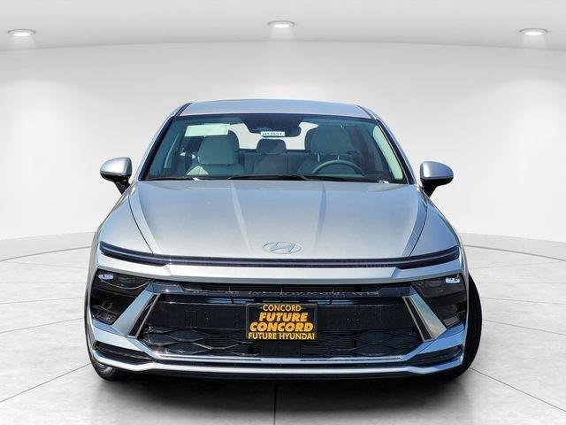 New 2026 Silver Hyundai SEL Sport image 3