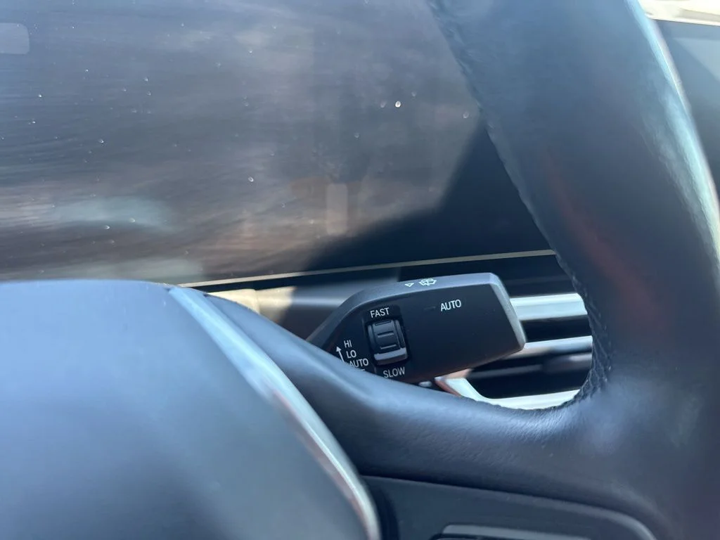 Used 2023 White BMW eDrive35 image 18