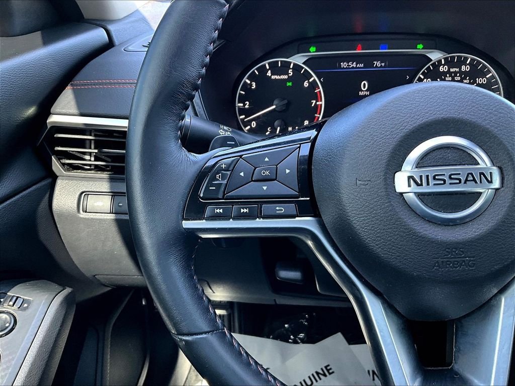 Used 2020 Black Nissan 2.5 SR image 12