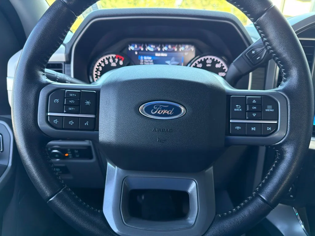 Used 2021 Antimatter Blue Metallic Ford XLT image 21
