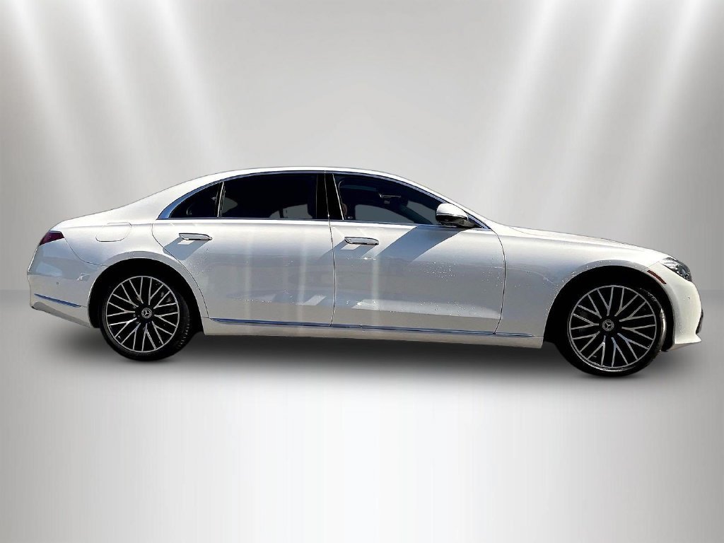 Certified Used 2023 MANUFAKTUR Diamond White Mercedes-Benz S 500 image 4