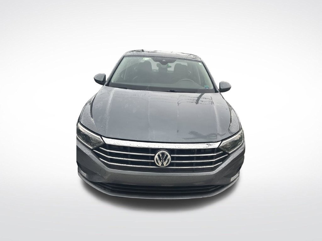 Used 2019 Gray Volkswagen SEL image 2
