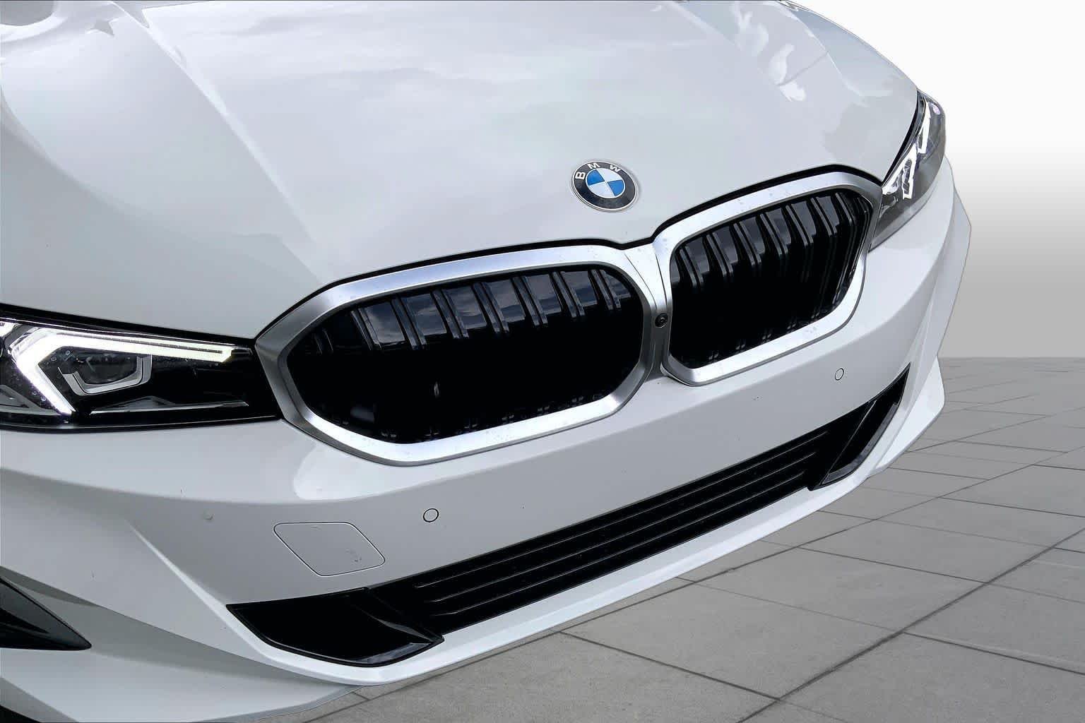 Used 2026 Alpine White BMW 330i NA xDrive image 29