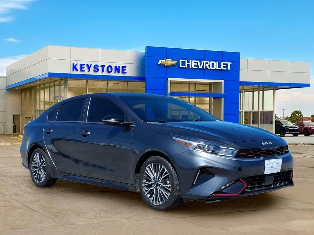 2023 Kia Forte GT-Line AT's photo