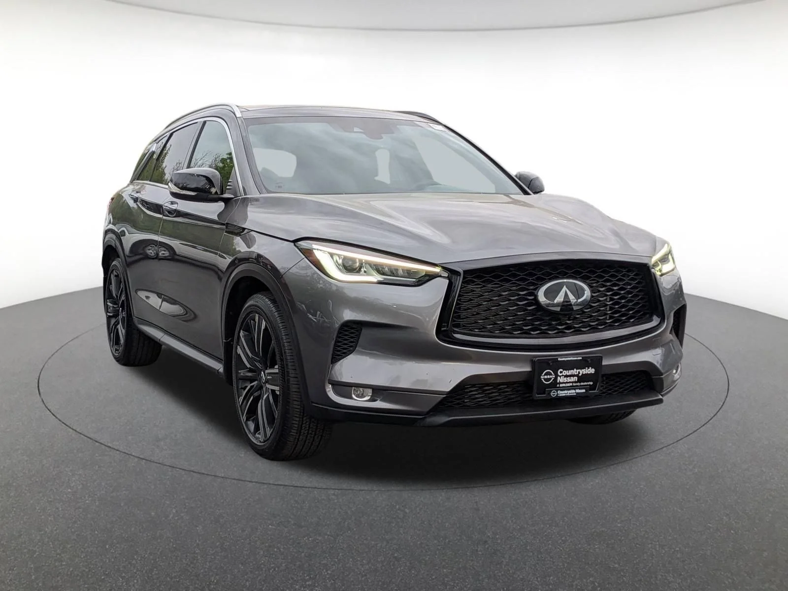 Used 2022 Graphite Shadow INFINITI LUXE image 3